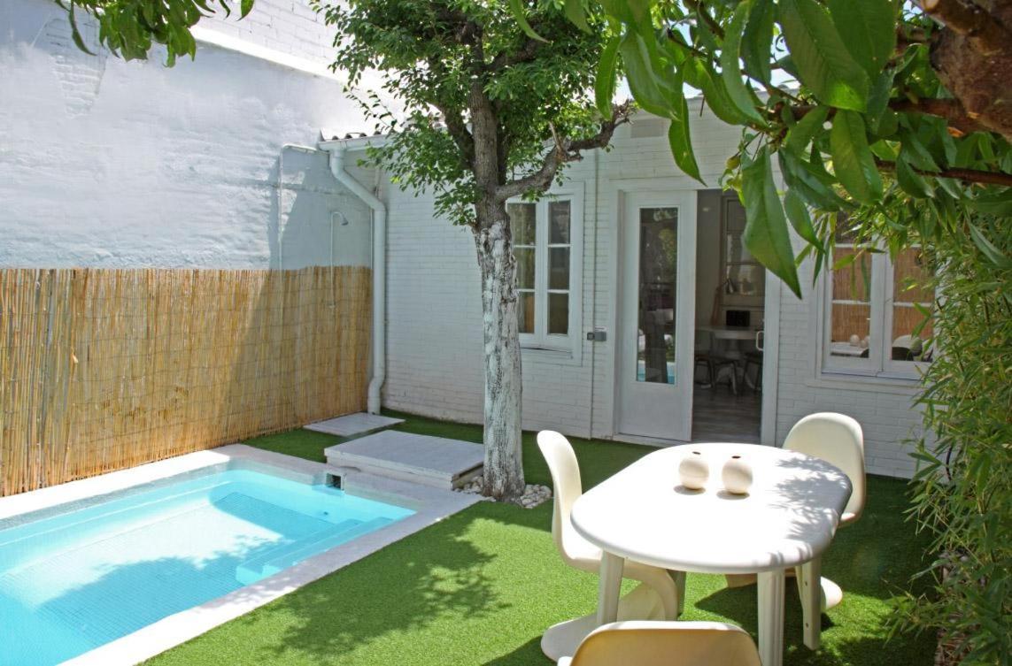 Fridays Flats Villa Alba Barcellona Esterno foto